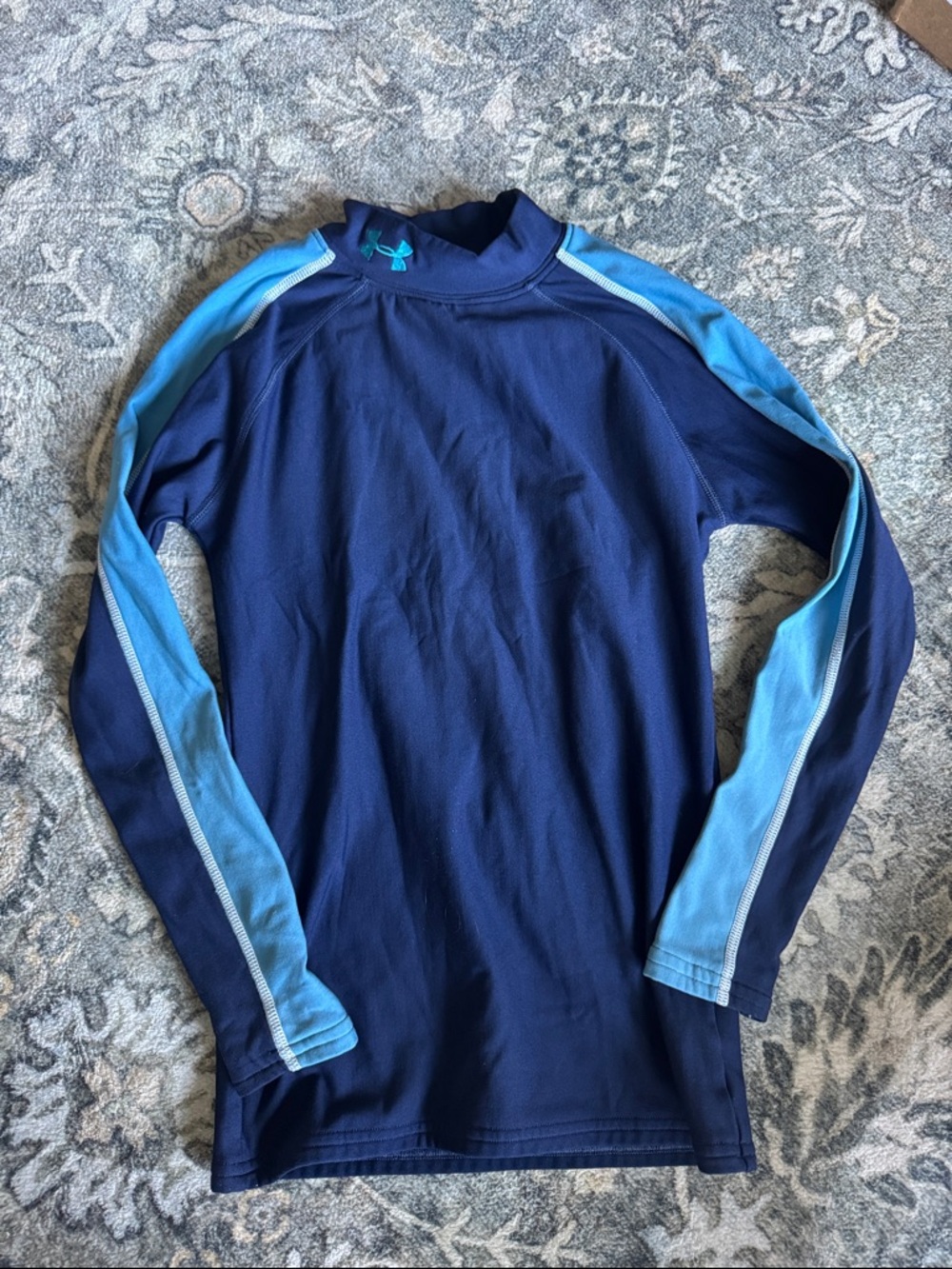 Kids Under Armour ColdGear Mock Neck Long Sleeve compression shirt